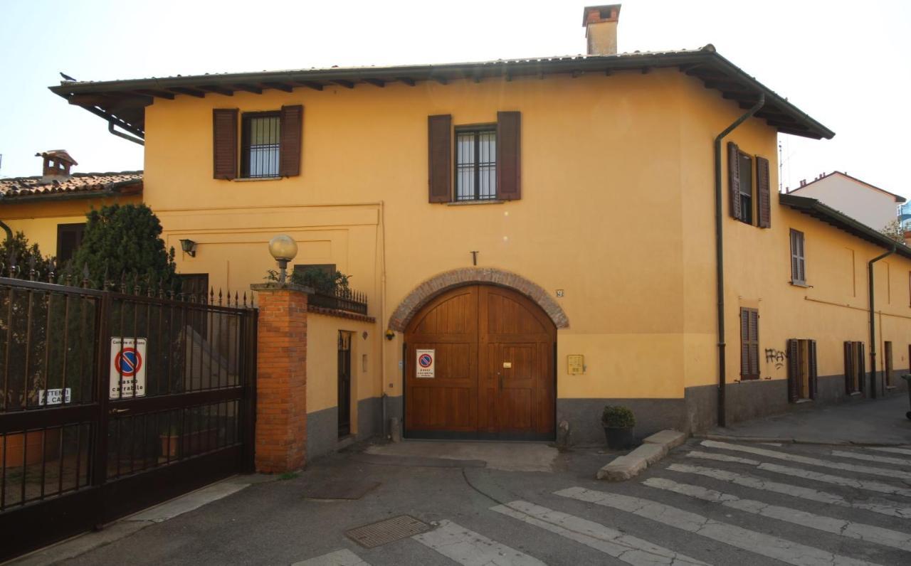 Morimondo Studio Apartment Milano Eksteriør bilde